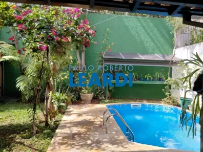 Sobrado com 4 Quartos à venda, 233m² no Jardim Prudência, São Paulo