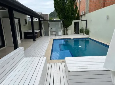 Casa com 3 Quartos à venda, 250m² no Barra, Balneário Camboriú
