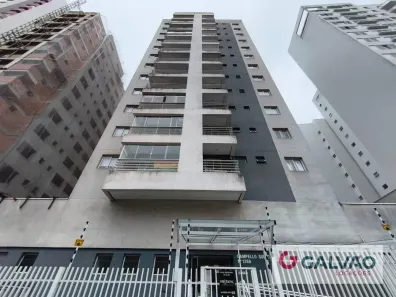 Apartamento com 2 Quartos para alugar, 71m² no Centro, Curitiba