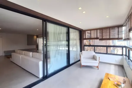 Apartamento com 3 Quartos à venda, 187m² no Vila Romana, São Paulo