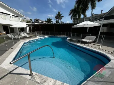 Casa de Condomínio com 6 Quartos à venda, 600m² no Jardim Acapulco, Guarujá