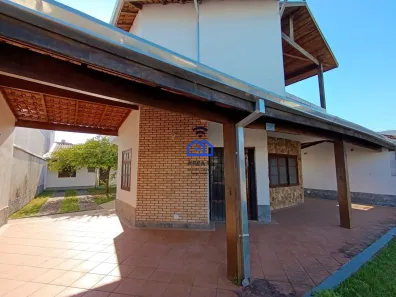 Sobrado com 5 Quartos à venda, 244m² no Indaiá, Caraguatatuba