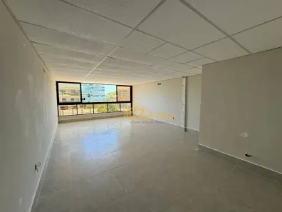 Sala Comercial para alugar, 50m² no Costazul, Rio das Ostras