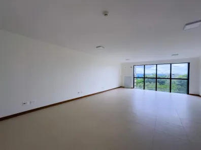 Sala Comercial para alugar, 873m² no Asa Norte, Brasília