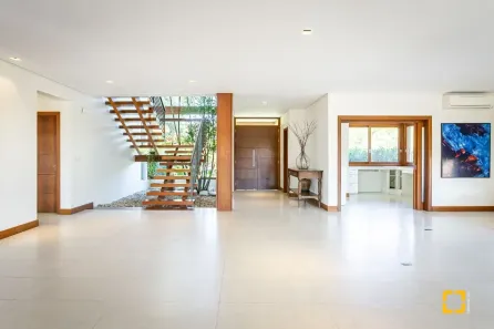Casa de Condomínio com 3 Quartos à venda, 563m² no Cacupé, Florianópolis