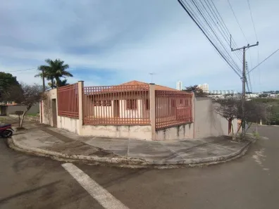 Casa com 4 Quartos à venda, 168m² no Jardim Alvorada, Londrina