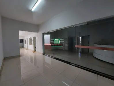 Sala Comercial para alugar, 180m² no Centro, Anápolis
