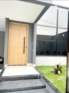 Casa com 3 Quartos à venda, 170m² no Jardim Patrícia, Uberlândia