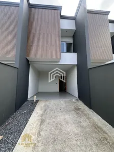 Casa com 3 Quartos à venda, 113m² no Petrópolis, Joinville