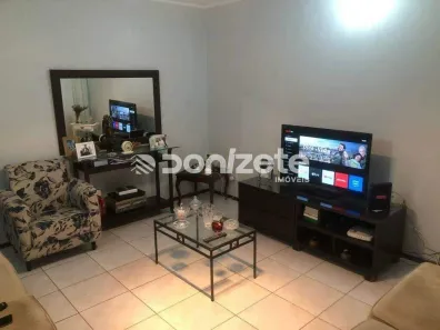 Sobrado com 3 Quartos à venda, 200m² no Campestre, Santo André
