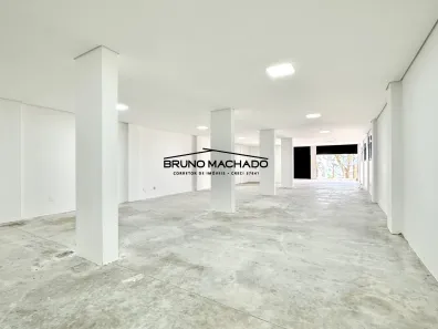 Ponto Comercial para alugar, 244m² no Três Marias, São José dos Pinhais