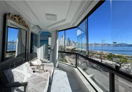 Apartamento com 3 Quartos para alugar, 150m² no Centro, Balneário Camboriú