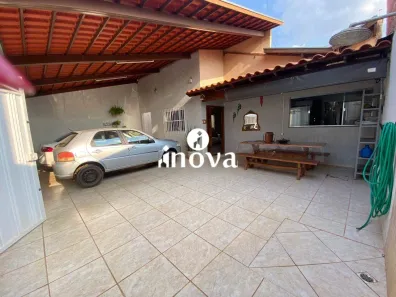 Casa com 3 Quartos à venda, 129m² no Parque dos Buritis, Uberaba