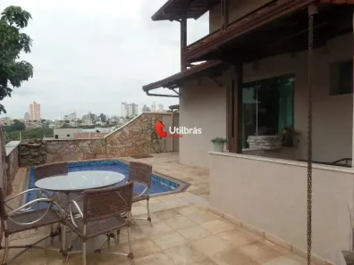 Casa com 4 Quartos à venda, 313m² no Renascença, Belo Horizonte