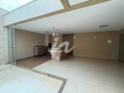 Sobrado com 4 Quartos para alugar, 180m² no Jardim Sul, Uberlândia