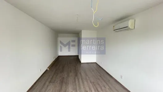Sala Comercial à venda, 30m² no Recreio dos Bandeirantes, Rio de Janeiro