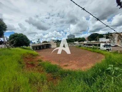 Lote/Terreno para alugar, 3500m² no Presidente Roosevelt, Uberlândia