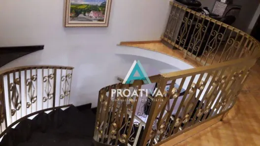 Sobrado com 3 Quartos à venda, 315m² no Vila Vitória, Santo André
