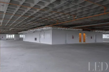Sala Comercial para alugar, 1673m² no Várzea da Barra Funda, São Paulo