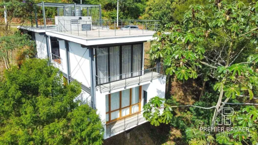 Casa de Condomínio com 3 Quartos à venda, 210m² no Vargem Grande, Teresópolis