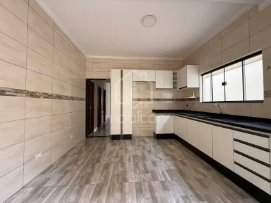 Casa com 3 Quartos para alugar, 90m² no Felícia, Vitória da Conquista