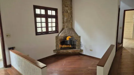 Sobrado com 3 Quartos à venda, 190m² no Jardim Peri Peri, São Paulo