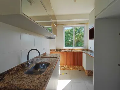 Apartamento com 2 Quartos para alugar, 42m² no Capão Raso, Curitiba