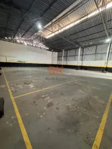 Galpão/Depósito/Armazém para alugar, 689m² no Ouro Preto, Belo Horizonte