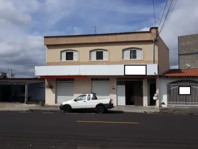 Sobrado com 3 Quartos à venda, 226m² no Osvaldo Rezende, Uberlândia