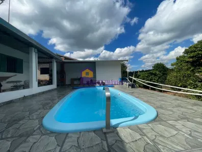 Fazenda/Sítio com 3 Quartos à venda, 1200m² no Curral, Ibiúna