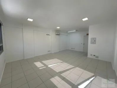 com 1 Quarto para alugar, 37m² no Estreito, Florianópolis