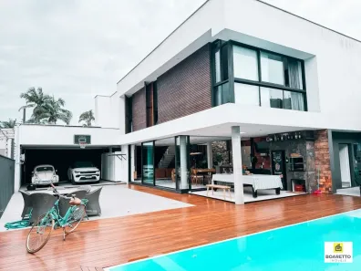 Casa com 4 Quartos à venda, 330m² no Saguaçu, Joinville