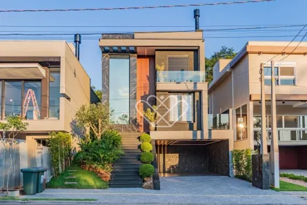Casa de Condomínio com 3 Quartos para alugar, 190m² no Centro, Gravataí