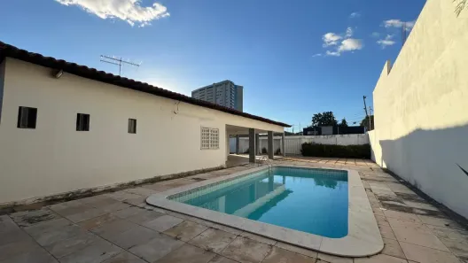 Imóvel Comercial com 4 Quartos para alugar, 320m² no Fátima, Teresina