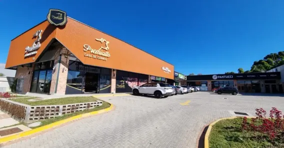 Ponto Comercial para alugar, 145m² no Uberaba, Curitiba