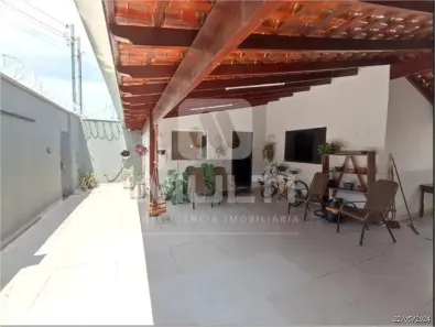 Casa com 3 Quartos à venda, 131m² no Jardim Europa, Uberlândia