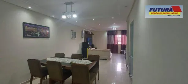 Sobrado com 3 Quartos à venda, 176m² no Centro, São Vicente