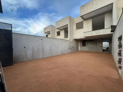 Casa com 4 Quartos à venda, 170m² no Santa Amélia, Belo Horizonte