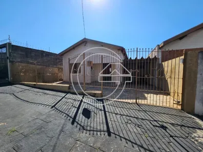Casa com 3 Quartos para alugar, 10m² no Centro, Marília