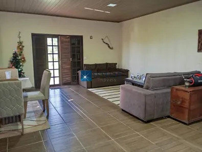 Fazenda/Sítio com 2 Quartos para alugar, 100m² no Taiaçupeba, Mogi das Cruzes