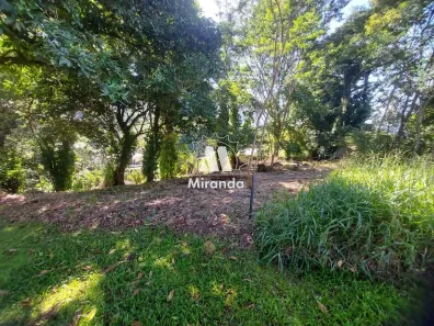 Lote/Terreno à venda, 647m² no Limoeiro, Guapimirim
