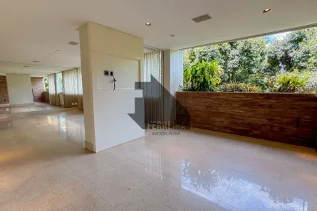 Apartamento com 4 Quartos para alugar, 245m² no Asa Sul, Brasília