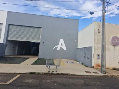 Galpão/Depósito/Armazém para alugar, 376m² no Shopping Park, Uberlândia
