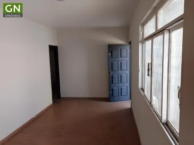 Casa com 3 Quartos à venda, 180m² no Sagrada Família, Belo Horizonte