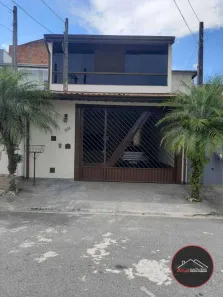 Casa com 3 Quartos à venda, 220m² no Residencial Colinas, Mogi das Cruzes