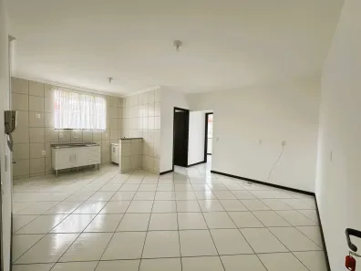 Apartamento com 2 Quartos para alugar, 65m² no Floresta, Joinville