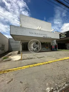Prédio Comercial com 7 Quartos à venda, 500m² no Goiânia 2, Goiânia