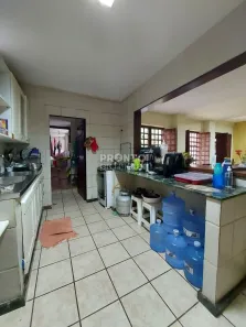 Casa com 5 Quartos à venda, 250m² no Várzea, Recife