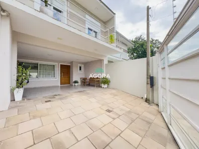 Sobrado com 3 Quartos à venda, 132m² no Estância Velha, Canoas