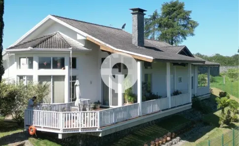 Casa de Condomínio com 4 Quartos à venda, 430m² no Riviera, Curitiba